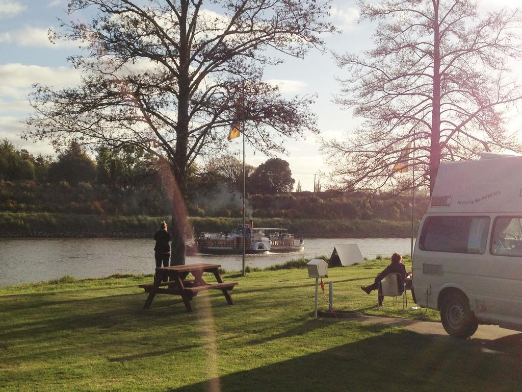 Whanganui River Top 10 Holiday Park Kültér fotó